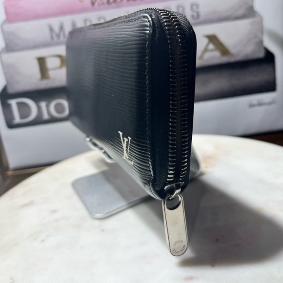 Louis Vuitton Epi rare zippy long wallet black and cream/ white wash GUC - Picture 13 of 17